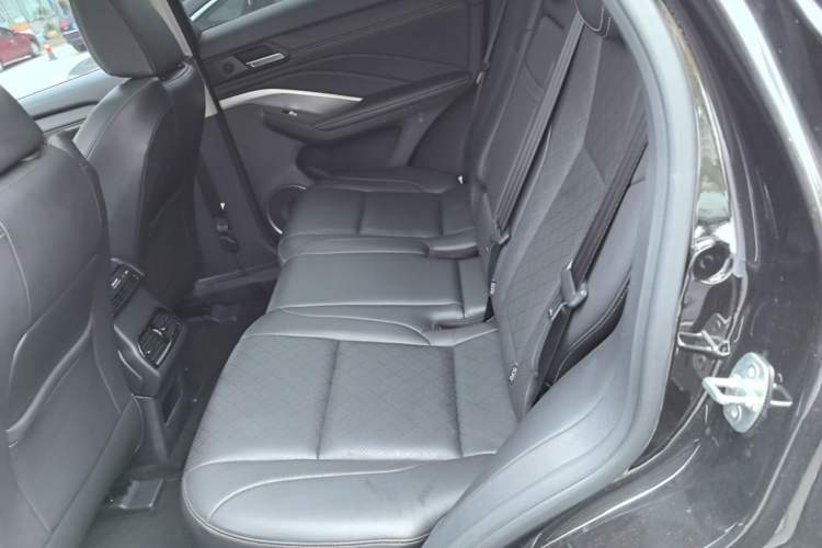 Used Wey VV6 2018 2.0T Two-Wheel Drive Flagship Version China V Standard Left Rear Seat