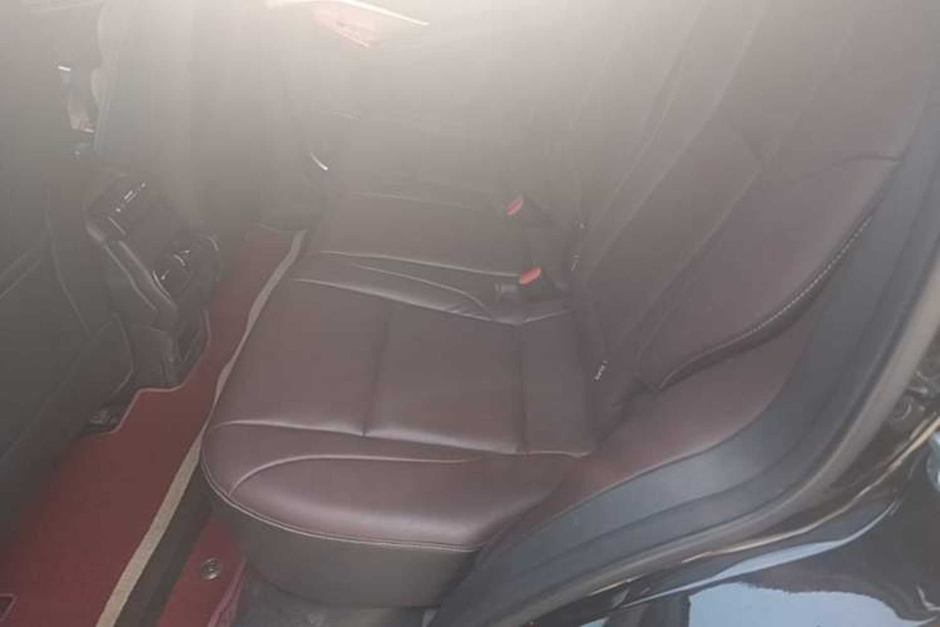 Used Wey VV6 2018 2.0T Two-Wheel-Drive Ultra-Luxury Version China V Standard Left Rear Seat