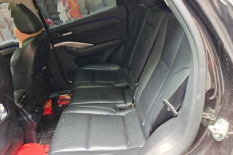 Used Wey VV6 2018 2.0T Two-Wheel-Drive Ultra-Luxury Version China V Standard Left Rear Seat