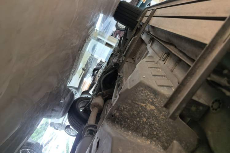 Used Wey VV6 2018 2.0T Two-Wheel Drive Flagship Version China V Standard Left Side Sill