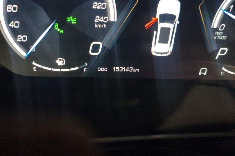 Used Wey VV6 2018 2.0T Four-Wheel Drive Flagship Version China V Standard Odometer Close Up
