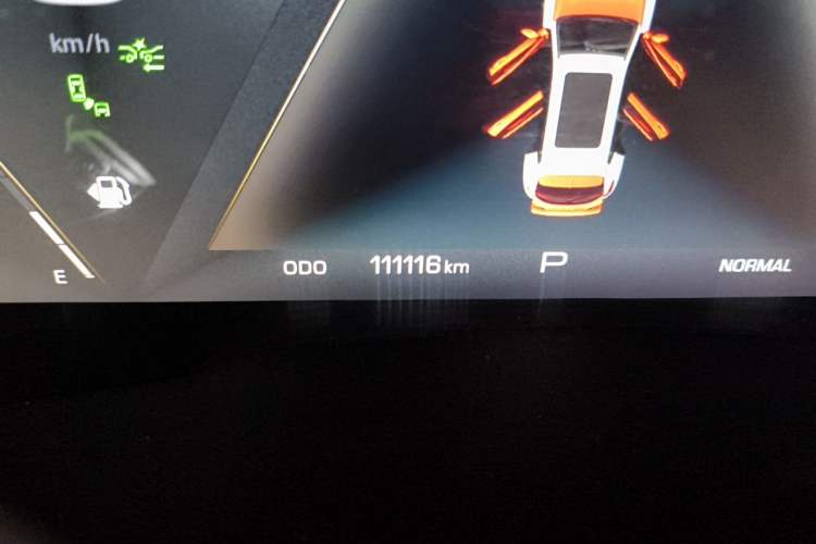 Used Wey VV6 2018 2.0T Two-Wheel-Drive Ultra-Luxury Version China V Standard Odometer Close Up