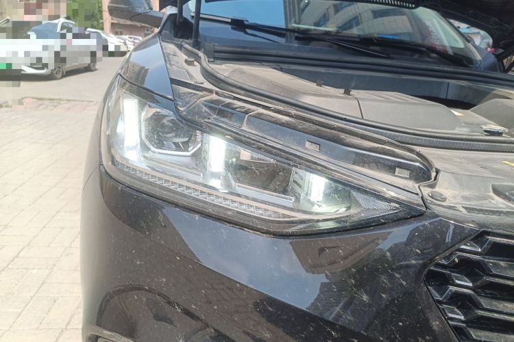 Used Wey VV6 2018 2.0T Two-Wheel-Drive Ultra-Luxury Version China V Standard Right Front Headlight