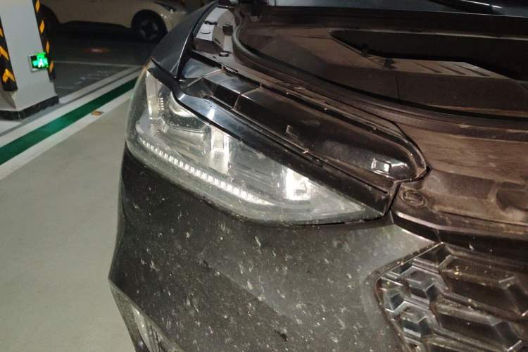Used Wey VV6 2018 2.0T Two-Wheel Drive Flagship Version China V Standard Right Front Headlight