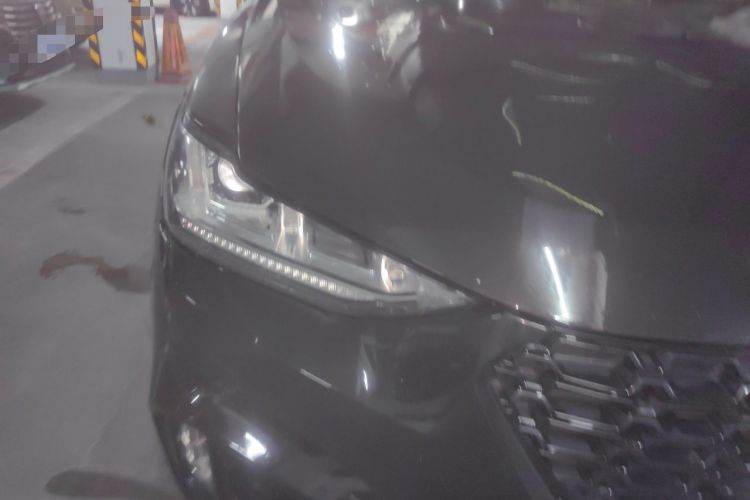 Used Wey VV6 2018 2.0T Two-Wheel-Drive Ultra-Luxury Version China V Standard Right Front Headlight