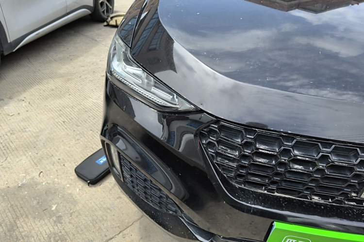 Used Wey VV6 2018 2.0T Two-Wheel Drive Flagship Version China V Standard Right Front Headlight