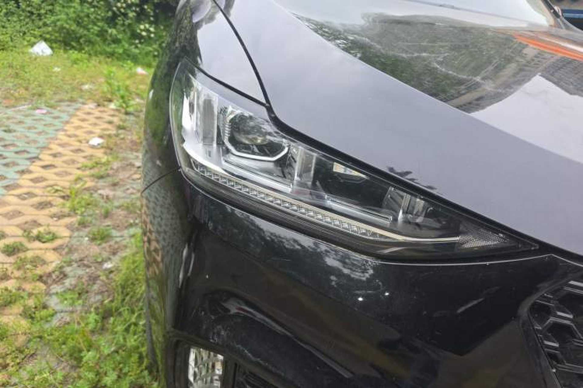 Used Wey VV6 2018 2.0T Two-Wheel Drive Flagship Version China V Standard Right Front Headlight
