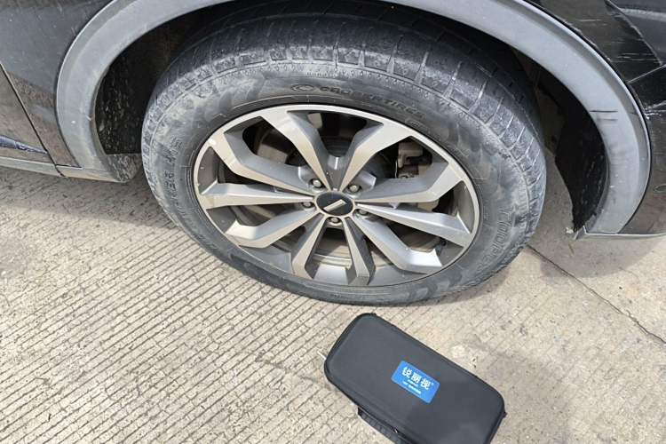 Used Wey VV6 2018 2.0T Two-Wheel Drive Flagship Version China V Standard Right Front Wheel Hub
