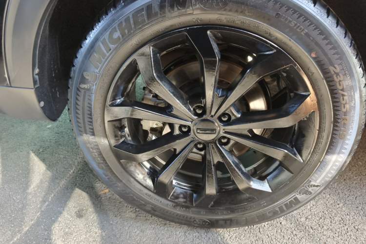 Used Wey VV6 2018 2.0T Two-Wheel-Drive Ultra-Luxury Version China V Standard Right Rear Wheel Hub