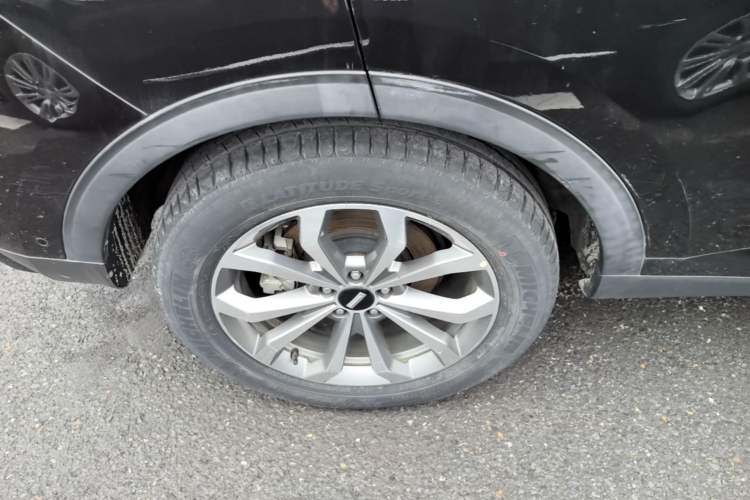 Used Wey VV6 2018 2.0T Two-Wheel Drive Flagship Version China V Standard Right Rear Wheel Hub
