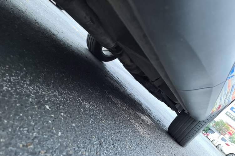 Used Wey VV6 2018 2.0T Two-Wheel Drive Flagship Version China V Standard Right Side Sill