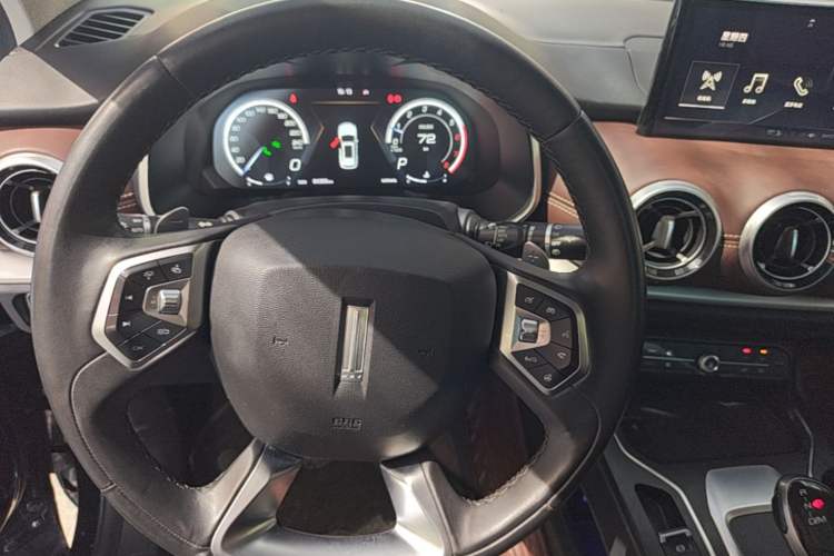 Used Wey VV6 2018 2.0T Two-Wheel Drive Flagship Version China V Standard Steering Wheel