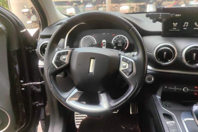 Used Wey VV6 2018 2.0T Two-Wheel Drive Flagship Version China V Standard Steering Wheel