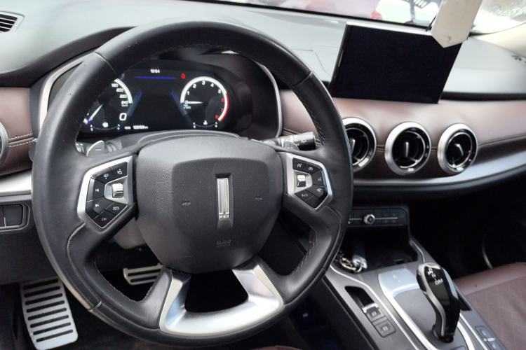 Used Wey VV6 2018 2.0T Two-Wheel-Drive Ultra-Luxury Version China V Standard Steering Wheel