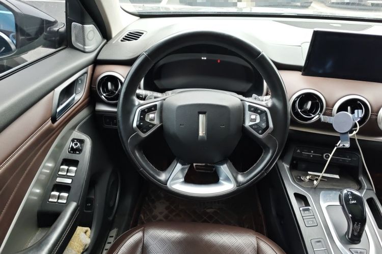 Used Wey VV6 2018 2.0T Two-Wheel Drive Flagship Version China V Standard Steering Wheel
