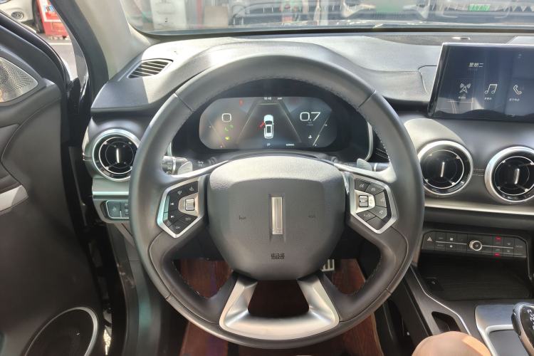 Used Wey VV6 2018 2.0T Two-Wheel-Drive Ultra-Luxury Version China V Standard Steering Wheel