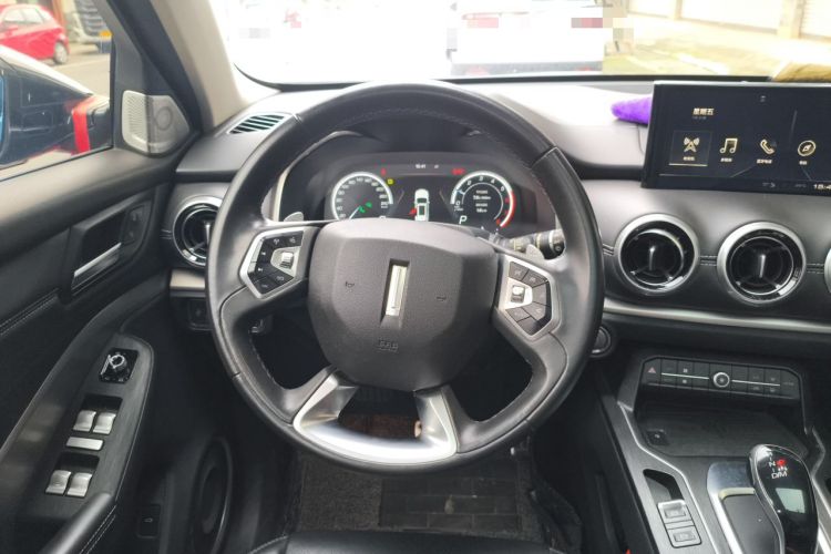 Used Wey VV6 2018 2.0T Two-Wheel-Drive Ultra-Luxury Version China V Standard Steering Wheel