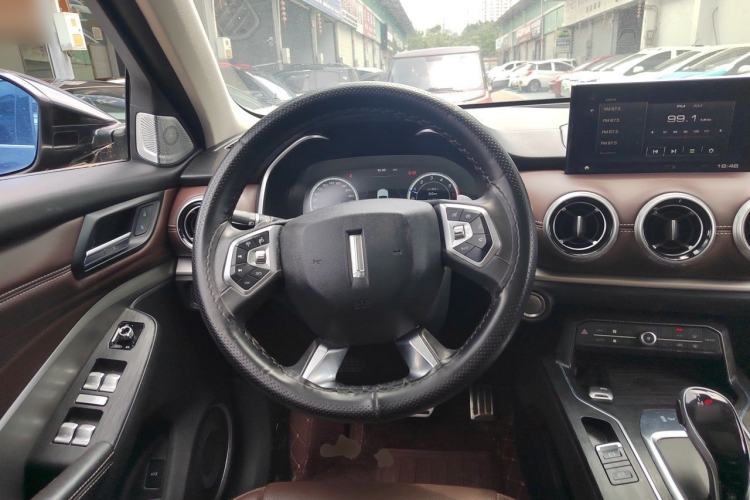 Used Wey VV6 2018 2.0T Two-Wheel-Drive Ultra-Luxury Version China V Standard Steering Wheel