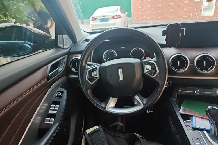 Used Wey VV6 2018 2.0T Two-Wheel Drive Flagship Version China V Standard Steering Wheel