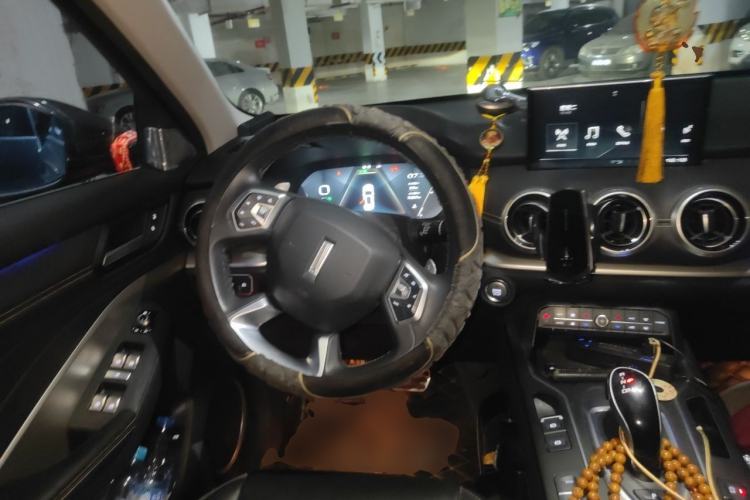 Used Wey VV6 2018 2.0T Two-Wheel-Drive Ultra-Luxury Version China V Standard Steering Wheel