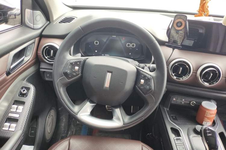 Used Wey VV6 2018 2.0T Two-Wheel-Drive Ultra-Luxury Version China V Standard Steering Wheel