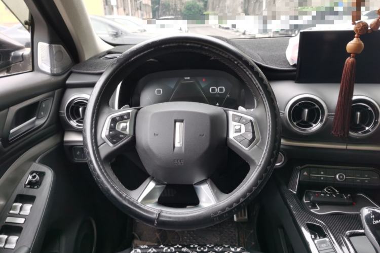 Used Wey VV6 2018 2.0T Two-Wheel-Drive Ultra-Luxury Version China V Standard Steering Wheel
