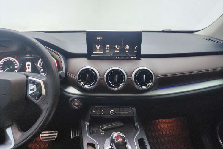 Used Wey VV6 2018 2.0T Two-Wheel Drive Flagship Version China V Standard Audio And AC Panel