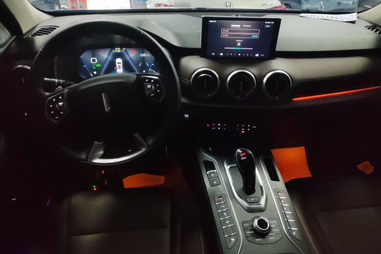 Used Wey VV6 2018 2.0T Two-Wheel-Drive Ultra-Luxury Version China V Standard Center Console