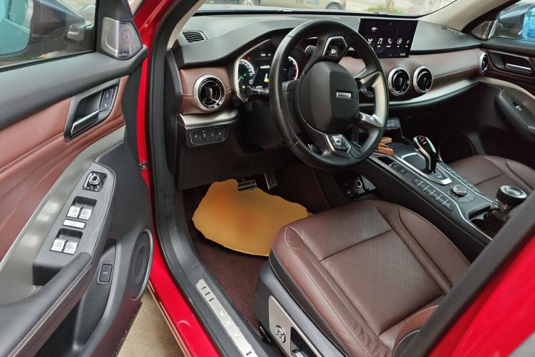 Used Wey VV6 2018 2.0T Two-Wheel-Drive Ultra-Luxury Version China V Standard Driver Seat