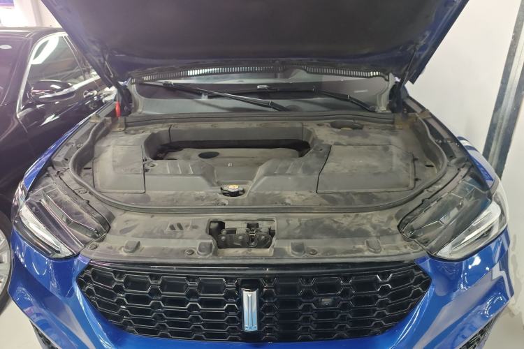 Used Wey VV6 2018 2.0T Two-Wheel Drive Flagship Version China V Standard Engine Bay