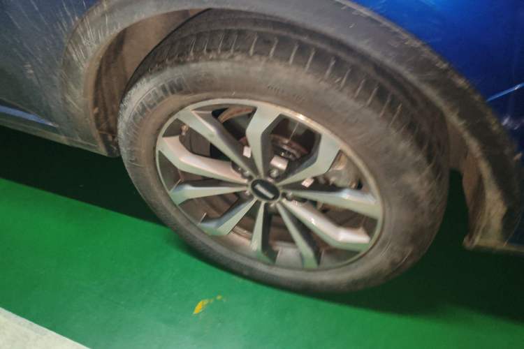 Used Wey VV6 2018 2.0T Four-Wheel Drive Flagship Version China V Standard Exterior 7