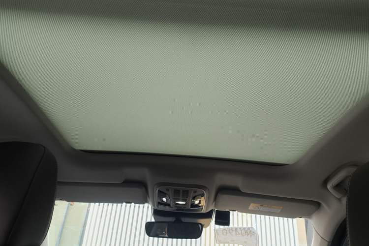 Used Wey VV6 2018 2.0T Two-Wheel-Drive Ultra-Luxury Version China V Standard Headliner