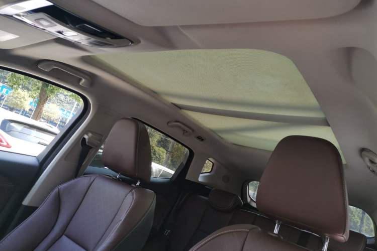 Used Wey VV6 2018 2.0T Two-Wheel-Drive Ultra-Luxury Version China V Standard Headliner