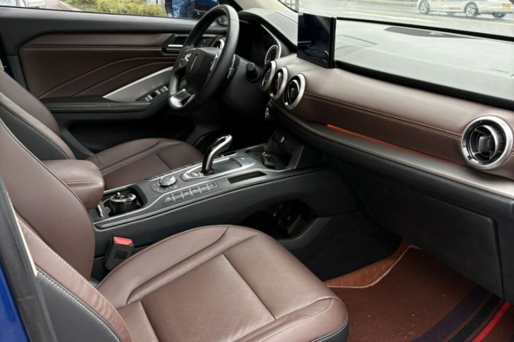 Used Wey VV6 2018 2.0T Two-Wheel-Drive Ultra-Luxury Version China V Standard Interior 1
