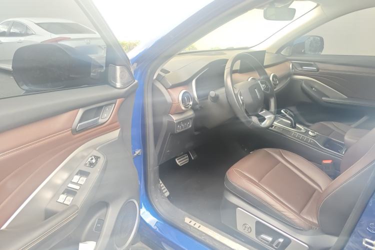 Used Wey VV6 2018 2.0T Two-Wheel-Drive Ultra-Luxury Version China V Standard Interior 2