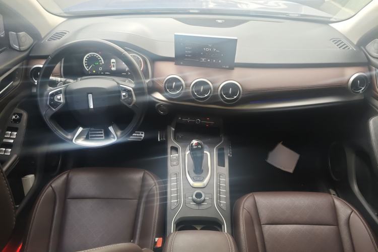 Used Wey VV6 2018 2.0T Two-Wheel-Drive Ultra-Luxury Version China V Standard Interior 3
