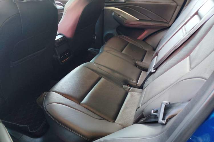 Used Wey VV6 2018 2.0T Four-Wheel Drive Flagship Version China V Standard Interior 4