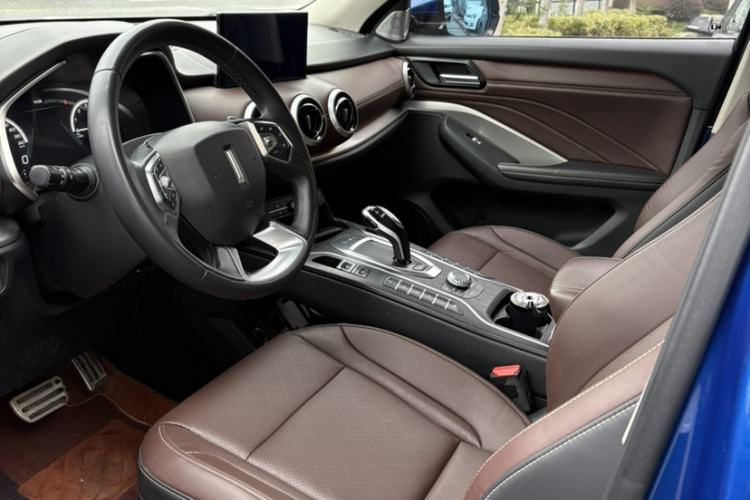 Used Wey VV6 2018 2.0T Two-Wheel-Drive Ultra-Luxury Version China V Standard Interior 5