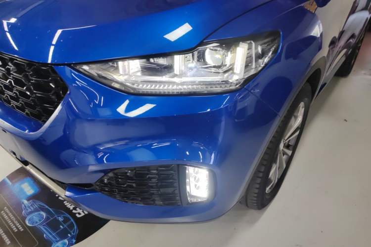 Used Wey VV6 2018 2.0T Two-Wheel-Drive Ultra-Luxury Version China V Standard Left Front Headlight