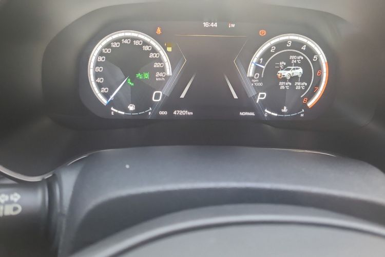 Used Wey VV6 2018 2.0T Two-Wheel Drive Flagship Version China V Standard Odometer Close Up