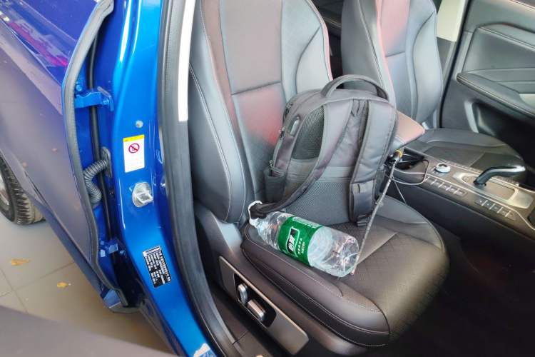 Used Wey VV6 2018 2.0T Four-Wheel Drive Flagship Version China V Standard Right Front Seat