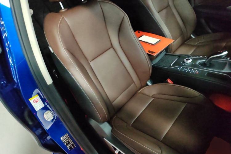 Used Wey VV6 2018 2.0T Two-Wheel-Drive Ultra-Luxury Version China V Standard Right Front Seat