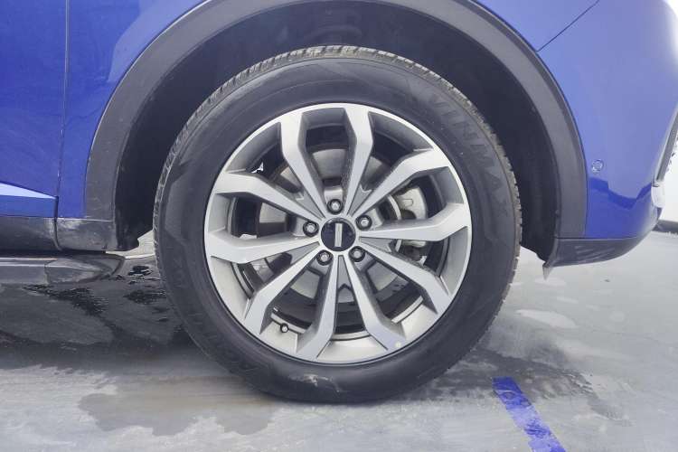Used Wey VV6 2018 2.0T Two-Wheel Drive Flagship Version China V Standard Right Front Wheel Hub