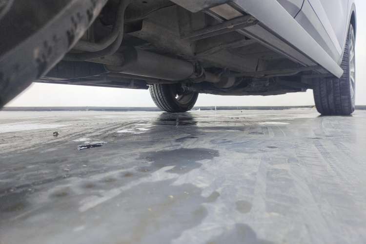 Used Wey VV6 2018 2.0T Two-Wheel Drive Flagship Version China V Standard Right Side Sill