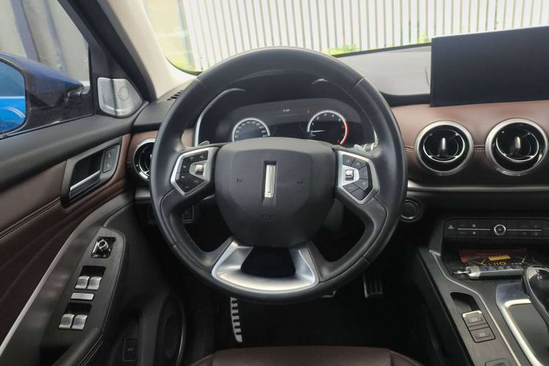 Used Wey VV6 2018 2.0T Two-Wheel-Drive Ultra-Luxury Version China V Standard Steering Wheel
