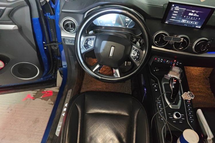 Used Wey VV6 2018 2.0T Two-Wheel Drive Flagship Version China V Standard Steering Wheel