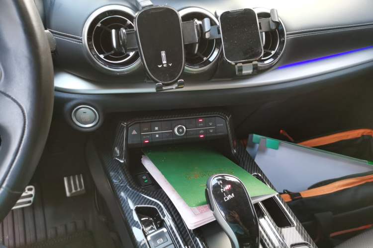 Used Wey VV6 2018 2.0T Two-Wheel Drive Flagship Version China V Standard Audio And AC Panel