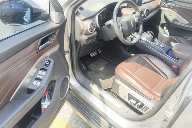 Used Wey VV6 2018 2.0T Four-Wheel Drive Flagship Version China V Standard Driver Seat