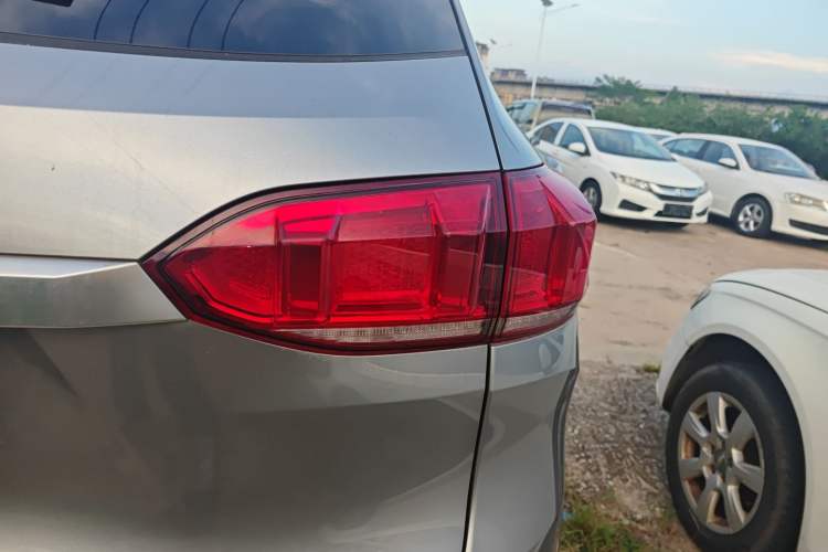 Used Wey VV6 2018 2.0T Two-Wheel-Drive Ultra-Luxury Version China V Standard Exterior 6