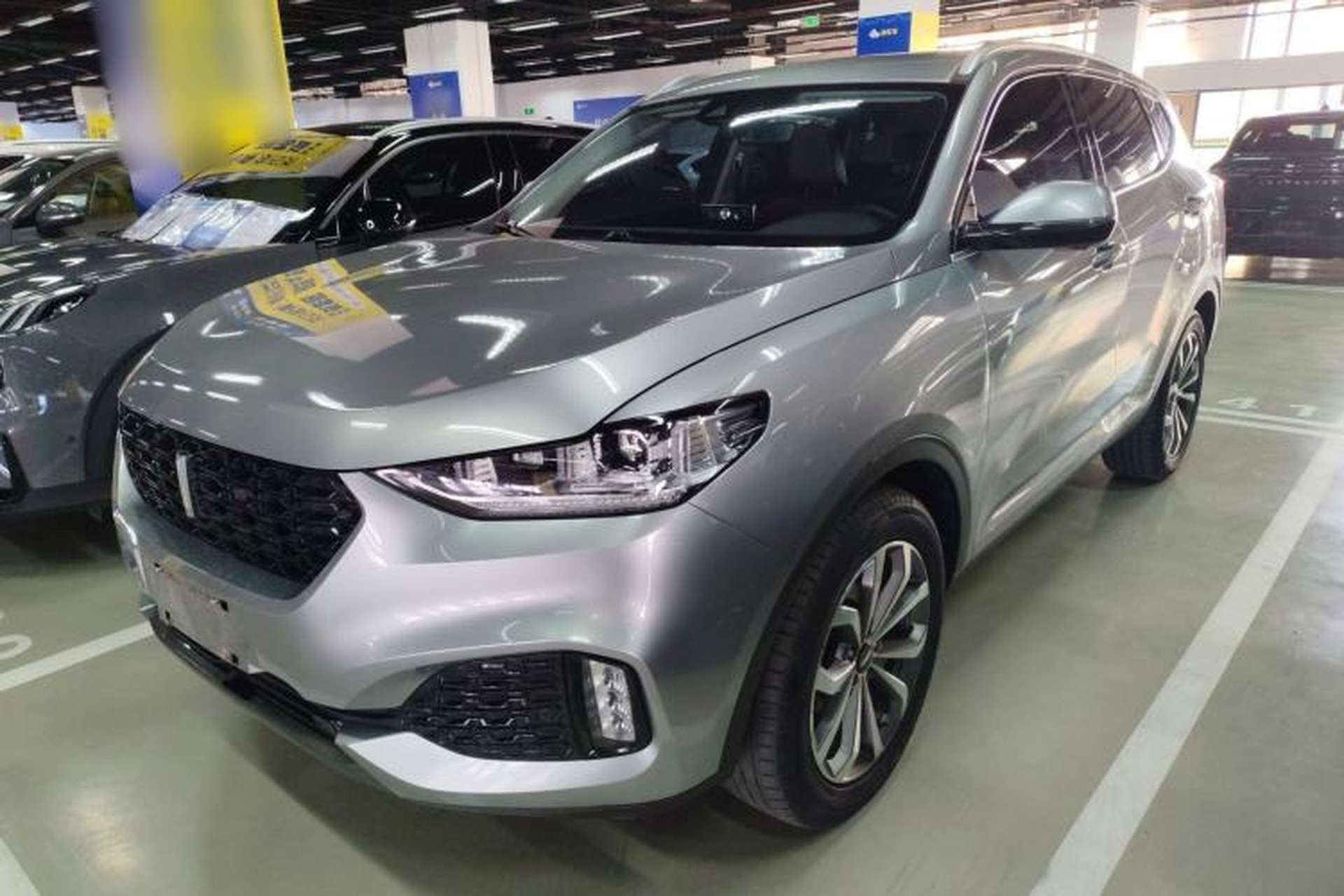 Used Wey VV6 2018 2.0T Two-Wheel-Drive Ultra-Luxury Version China V Standard Front Left 45 Deg